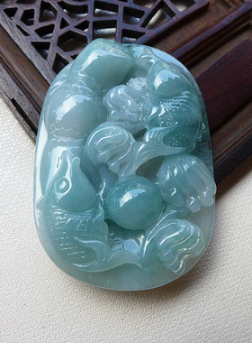 玉器之乡四会缅甸天然翡翠玉A货老坑精雕连年有余翡翠吊坠 068