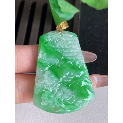 翡翠a货18K金冰种飘阳绿山水牌
