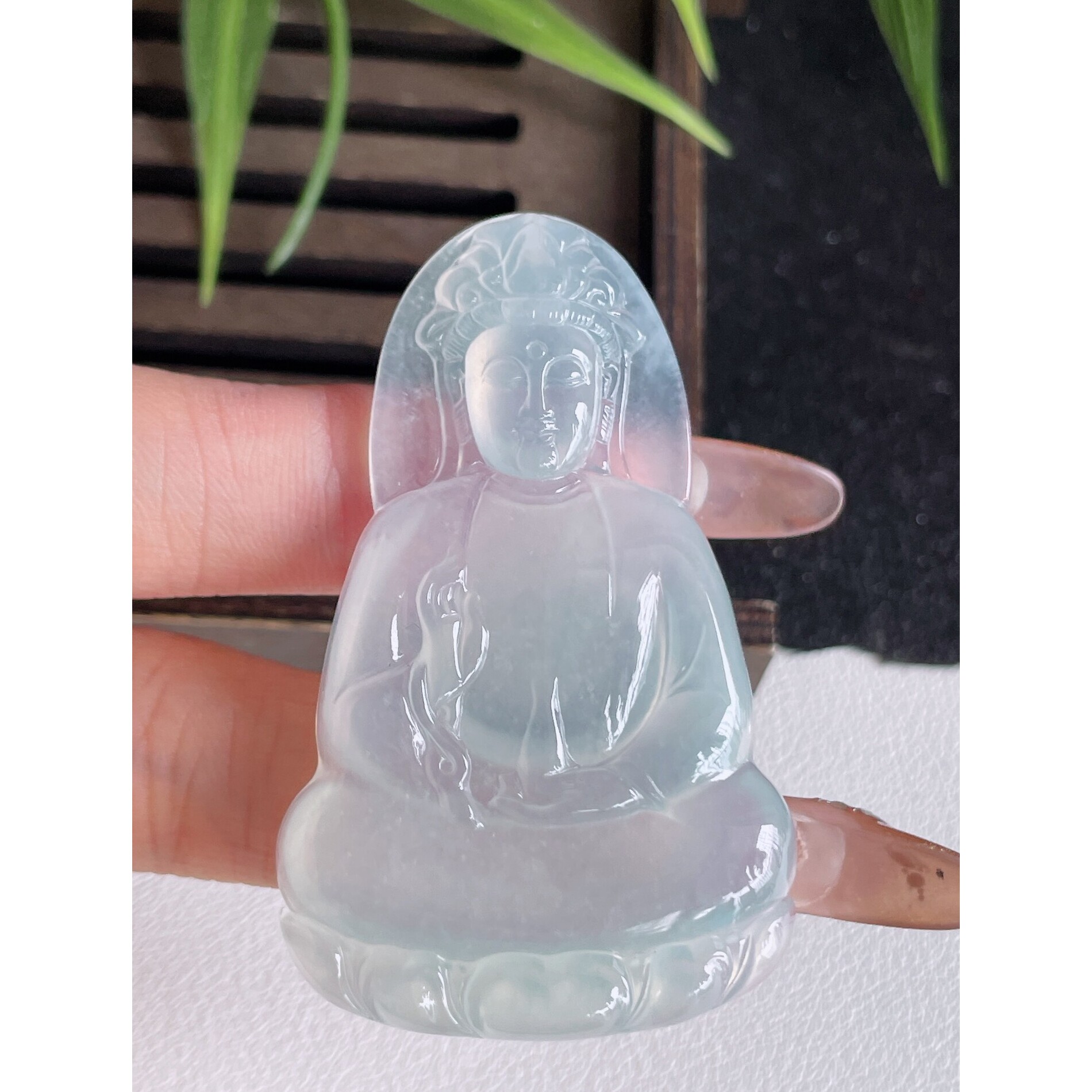 一手货源缅甸天然A货翡翠玉石挂件精雕白冰观音菩萨翡翠吊坠