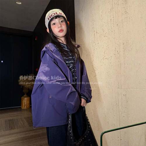 乔伊思童装女童冲锋衣外套2026秋款韩版翻领儿童宽松连帽防风休闲