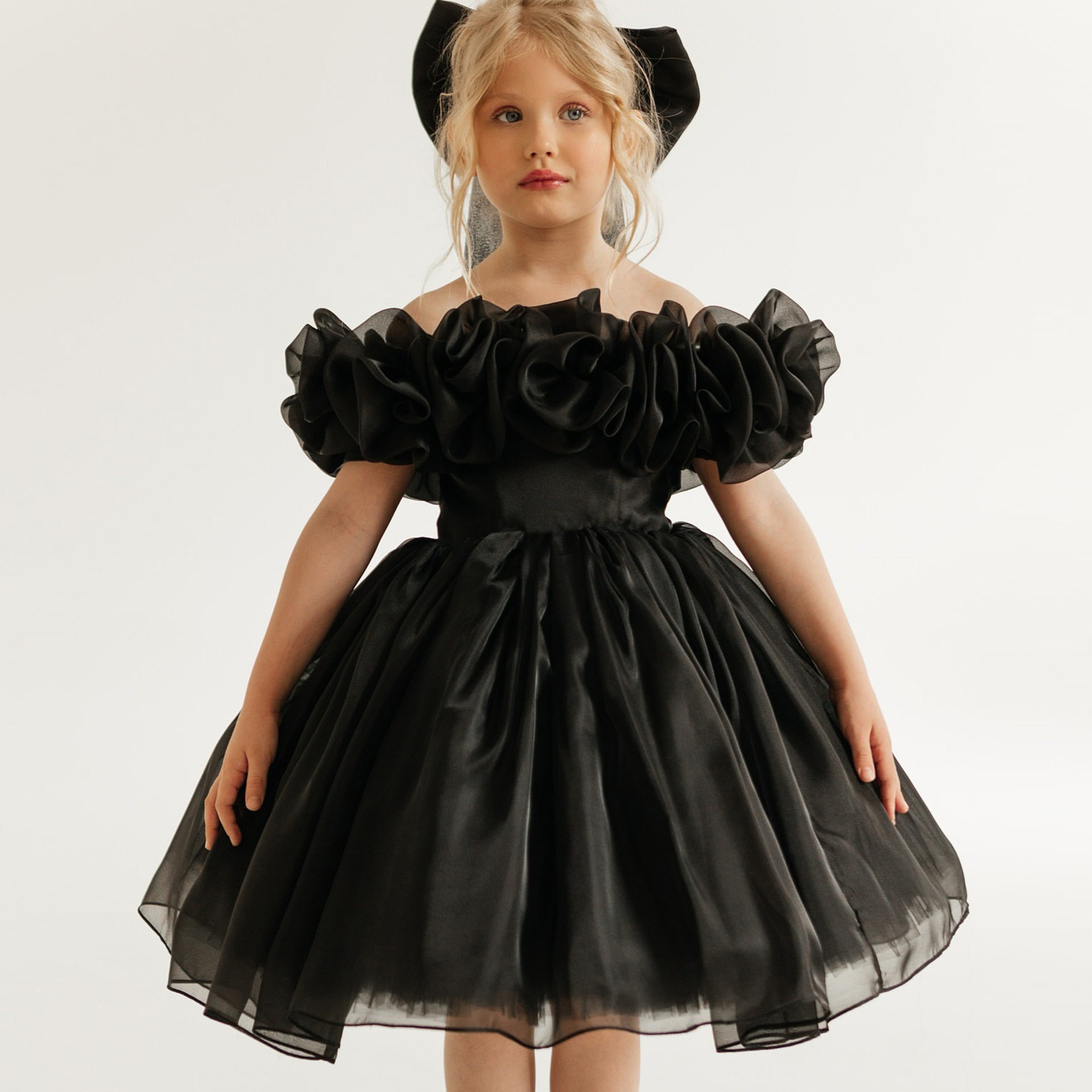 女童蓬蓬纱公主裙黑色一字领生日宴会表演礼服儿童洋气法式连衣裙