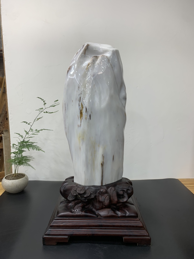 缅甸树化玉摆件总高57.5/高37.5/宽20/厚10厘米净重21斤