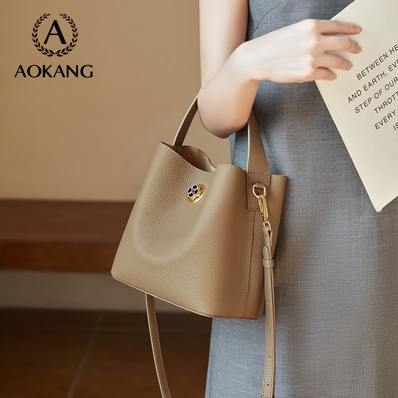 奥康水桶包时尚单肩包