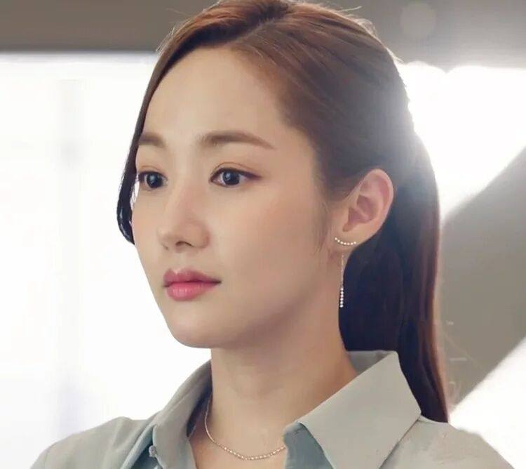 金秘书为何那样同款耳环女s925银耳钉女韩国气质个性百搭微笑耳坠