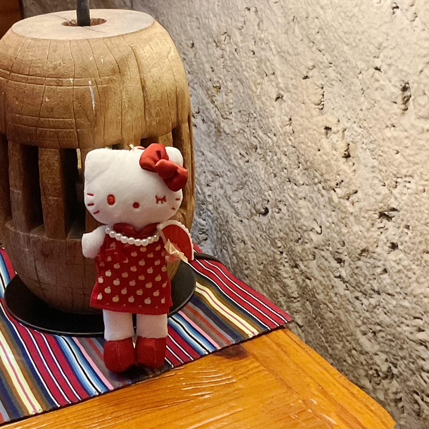 红色旗袍长腿hellokitty猫书包小挂件女生可爱公仔玩偶包包挂饰品