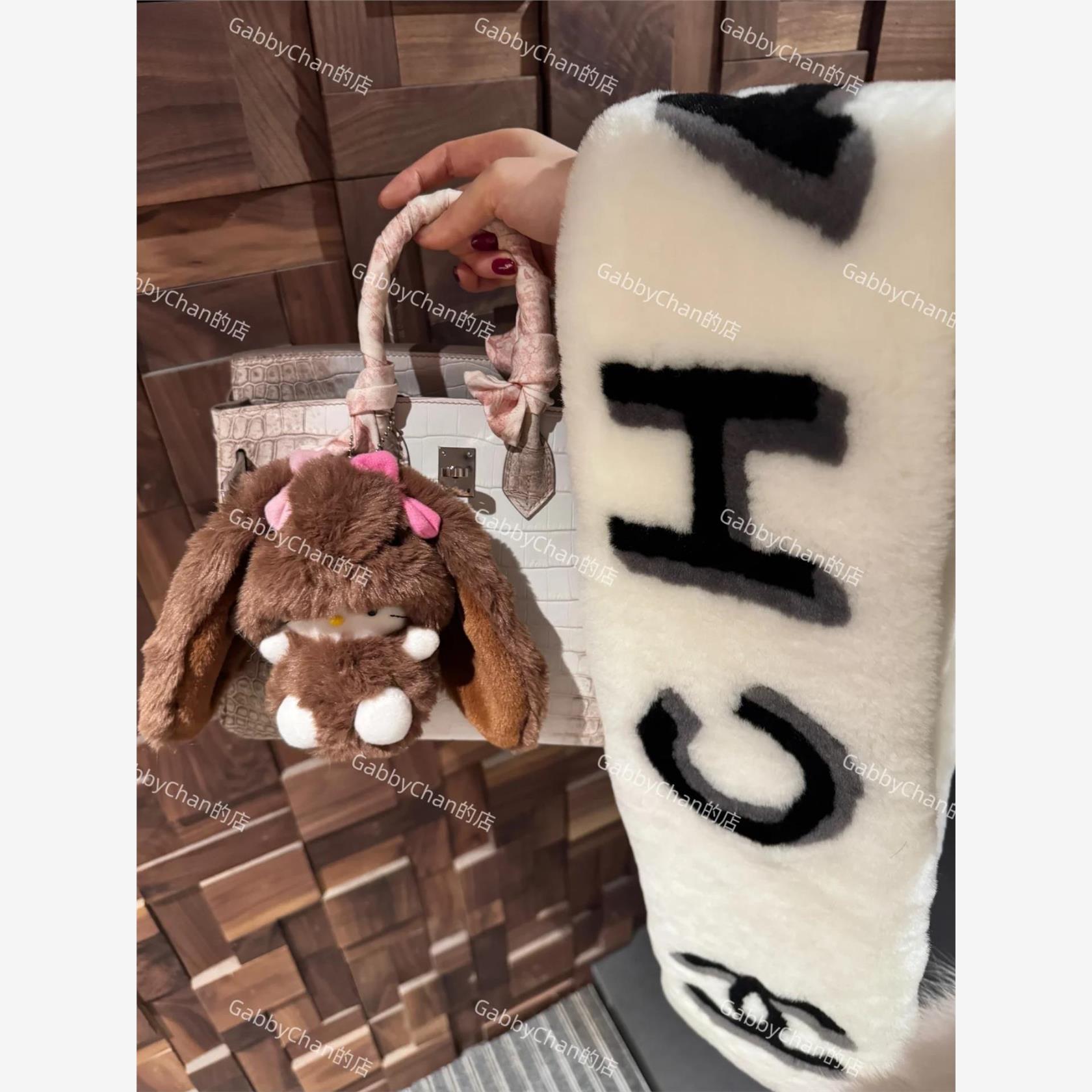 深棕色大垂耳朵兔子hellokitty猫书包包挂件饰小公仔毛绒玩偶女生