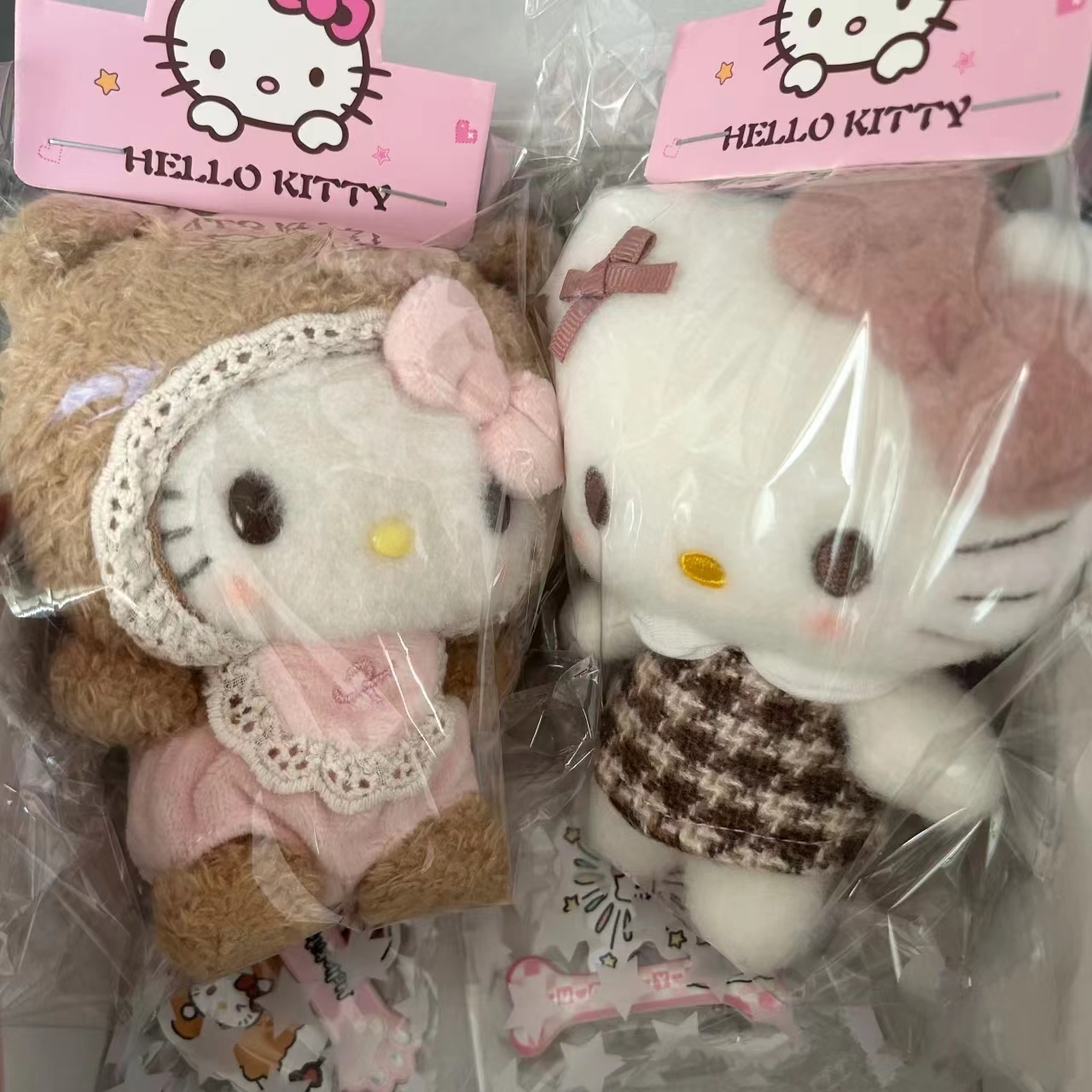 咖色拿铁哈喽Kitty包包挂