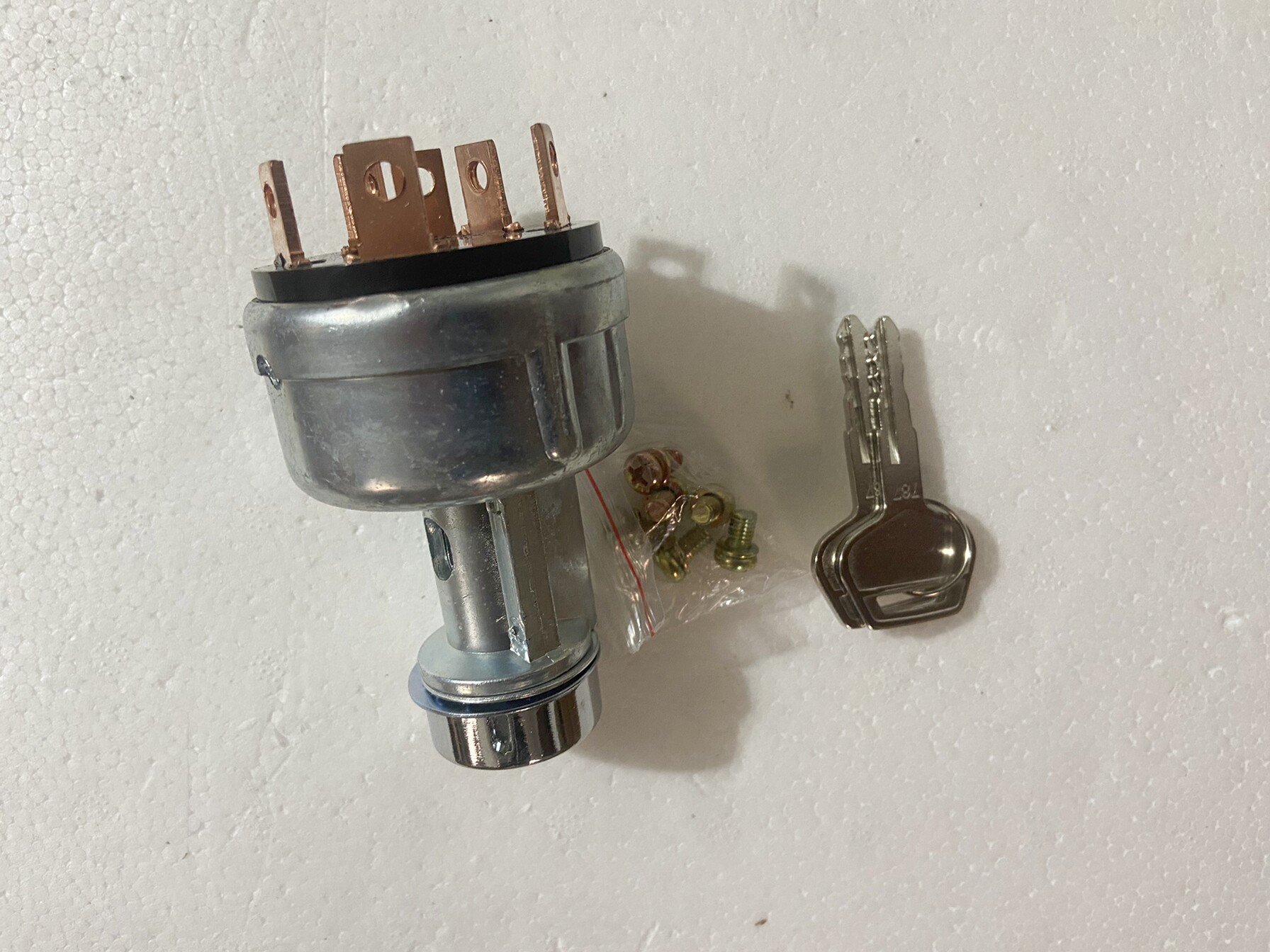 适用于小松挖机起动钥匙点火开关启动开关