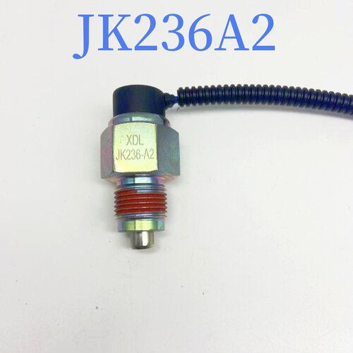 适用于解放虎威虎VH虎vn货车j6f轻卡万里扬变速箱倒车灯倒档开关