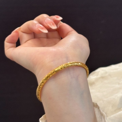 水贝黄金素圈碎冰冰金包银手镯女