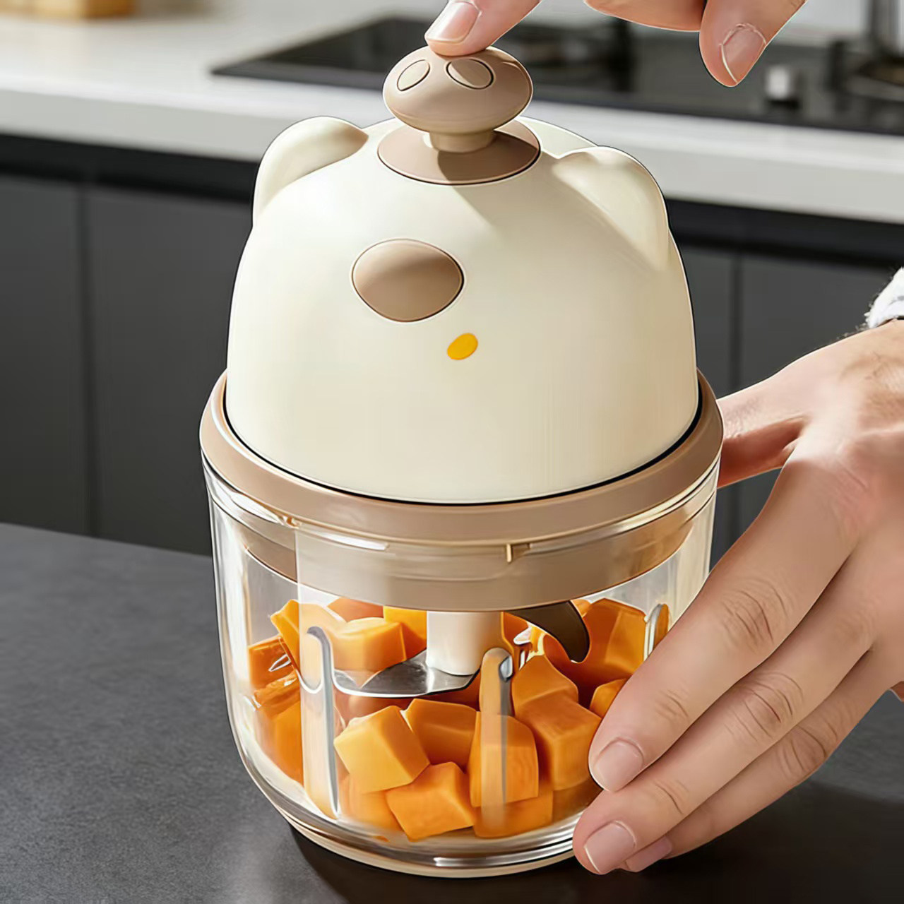 日本蒜泥神器电动捣蒜器家用迷你打蒜搅碎机蒜末小型绞肉机粉碎器