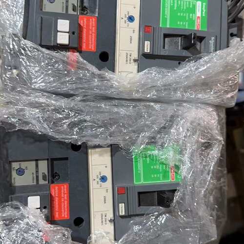 可维修漏电断路器CVS250F 4P250A 拆机成色漂亮议价