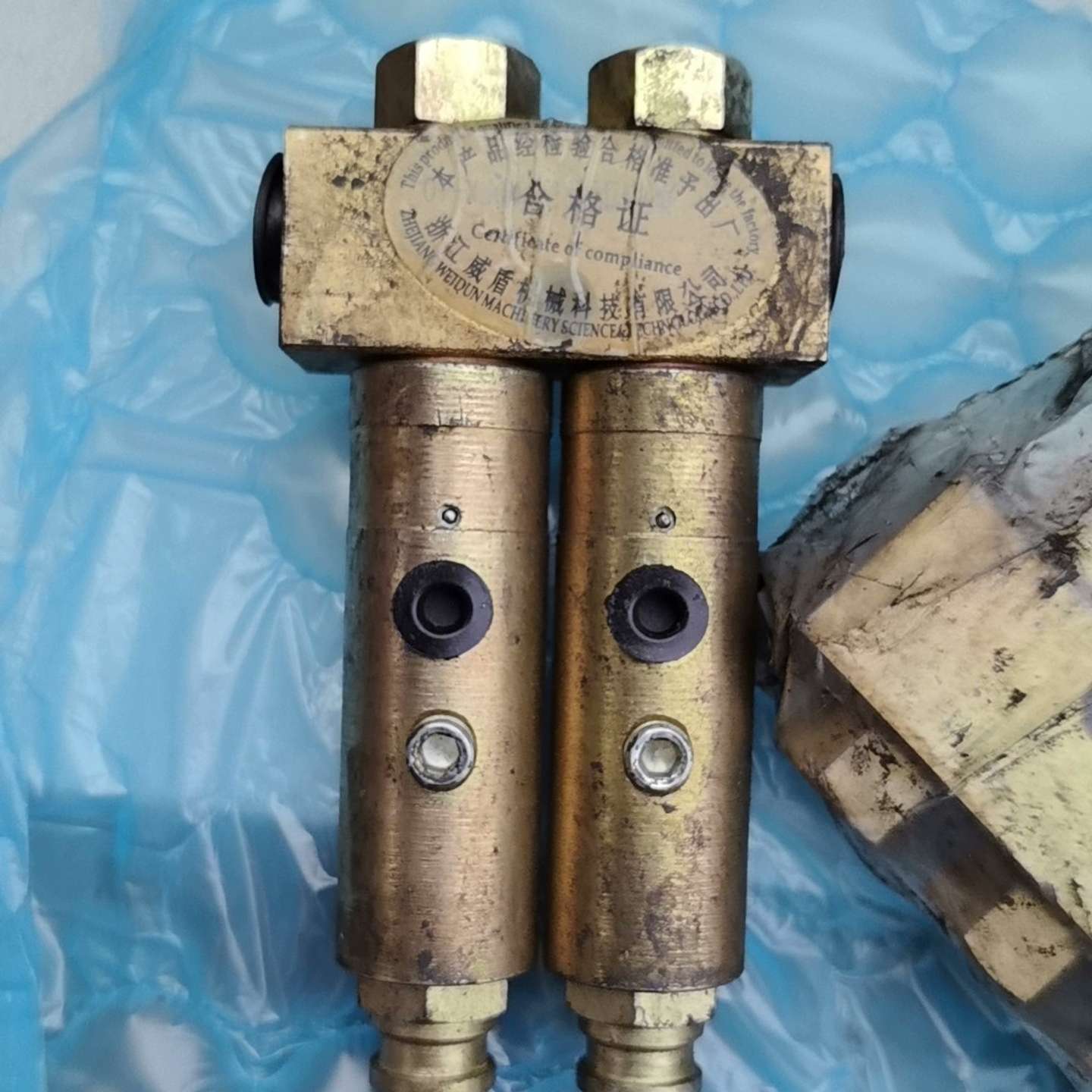可维修注油器！型号 三联组合，润滑设备及工具，全新！议价图片