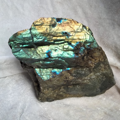 天然月亮石拉长石抛光摆件