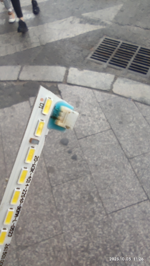 泰坦显示器W3K2U背光灯条C43SK背光灯管 43曲2针