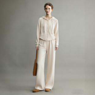 超漂亮绝美套装 新款 超火洋气减龄卫衣微喇裤 休闲两件套 女2026春季