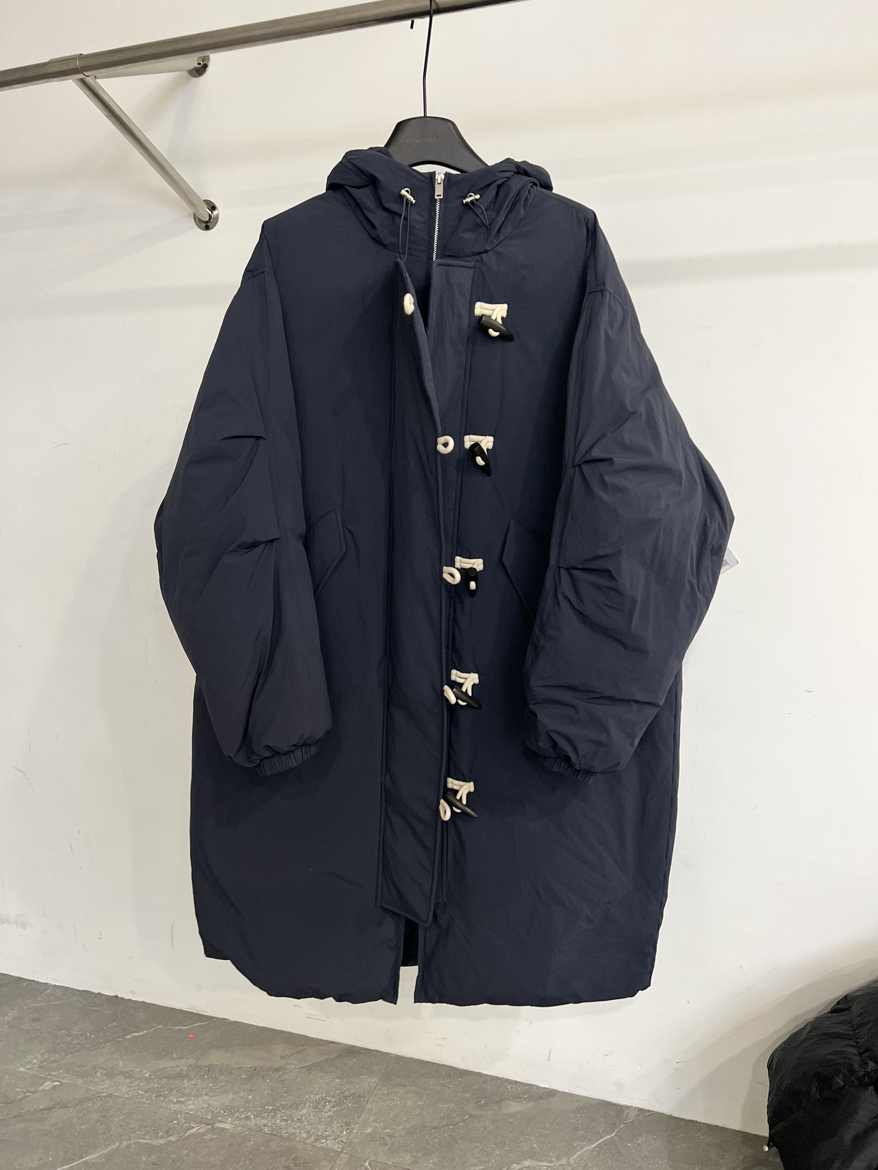 韩国东大门2025冬装时尚百搭牛角扣鹅绒服长款连帽抽绳羽绒服外套,女装/女士精品,短外套,淘宝优惠券,粉丝福利购,淘宝优惠卷