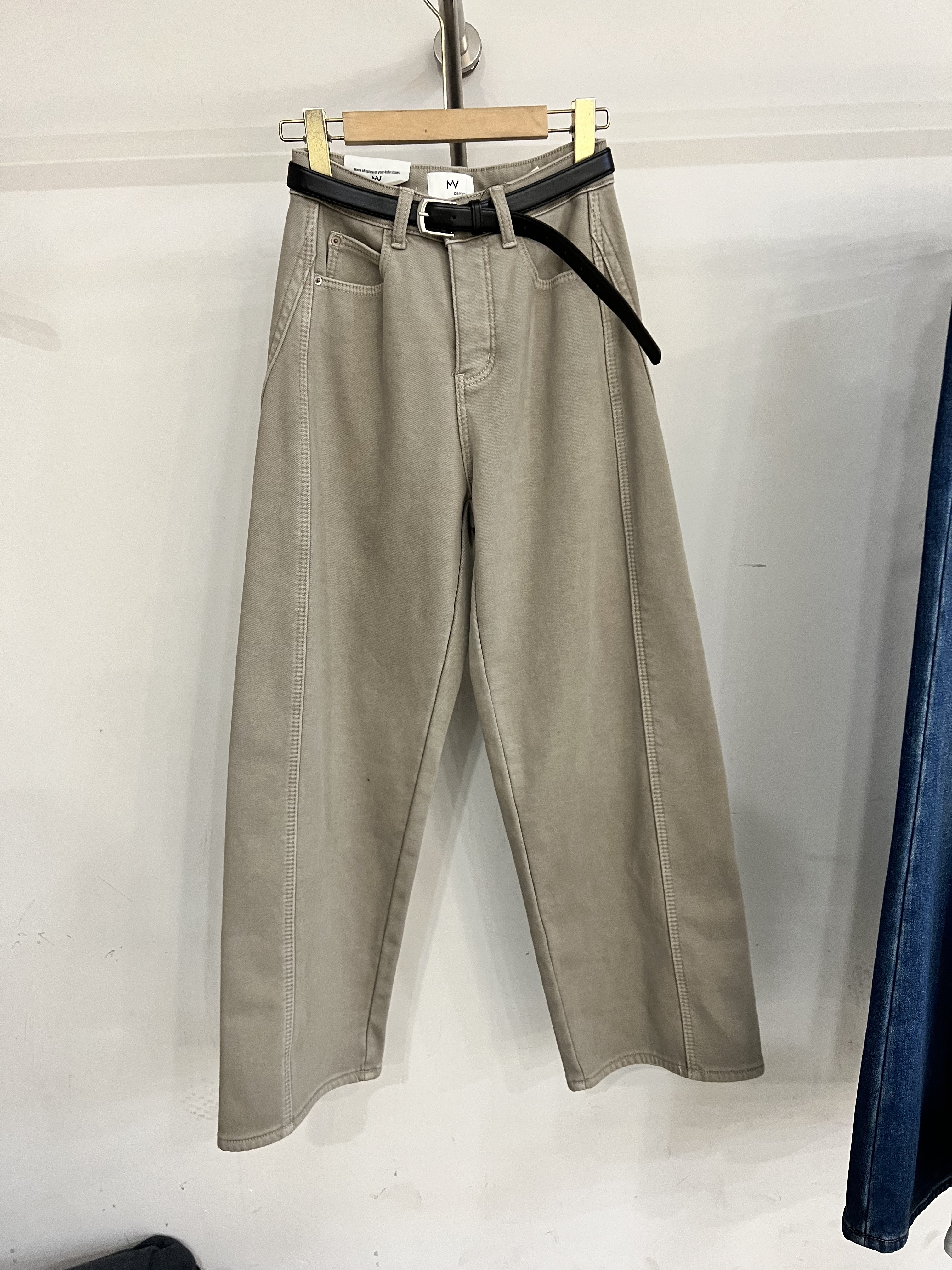 MV6639加绒窄版阔腿牛仔裤女2025冬装时尚韩版宽松高腰香蕉弯刀裤