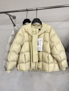 韩国2025冬装小众设计感针织帽单排扣羽绒服女方格90白鸭绒短外套