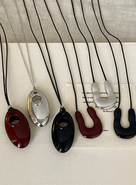 plow向日葵欧尼同款U形水滴金属吊坠黑绳项链简约百搭颈链毛衣链