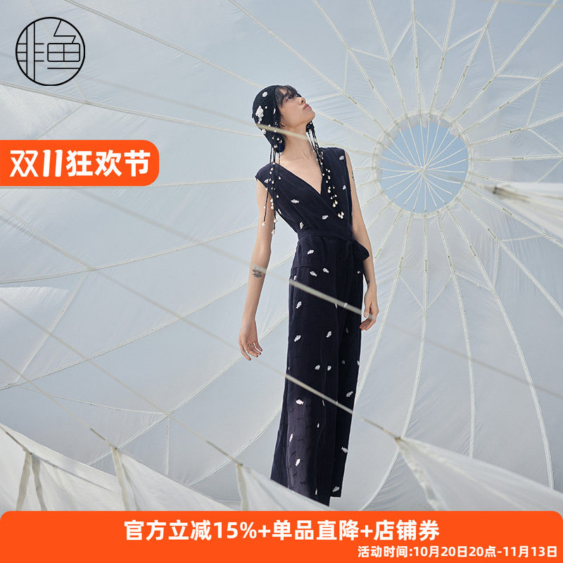 非鱼夏季V领气质连体裤修身显瘦无袖连体裤子文艺刺绣裤
