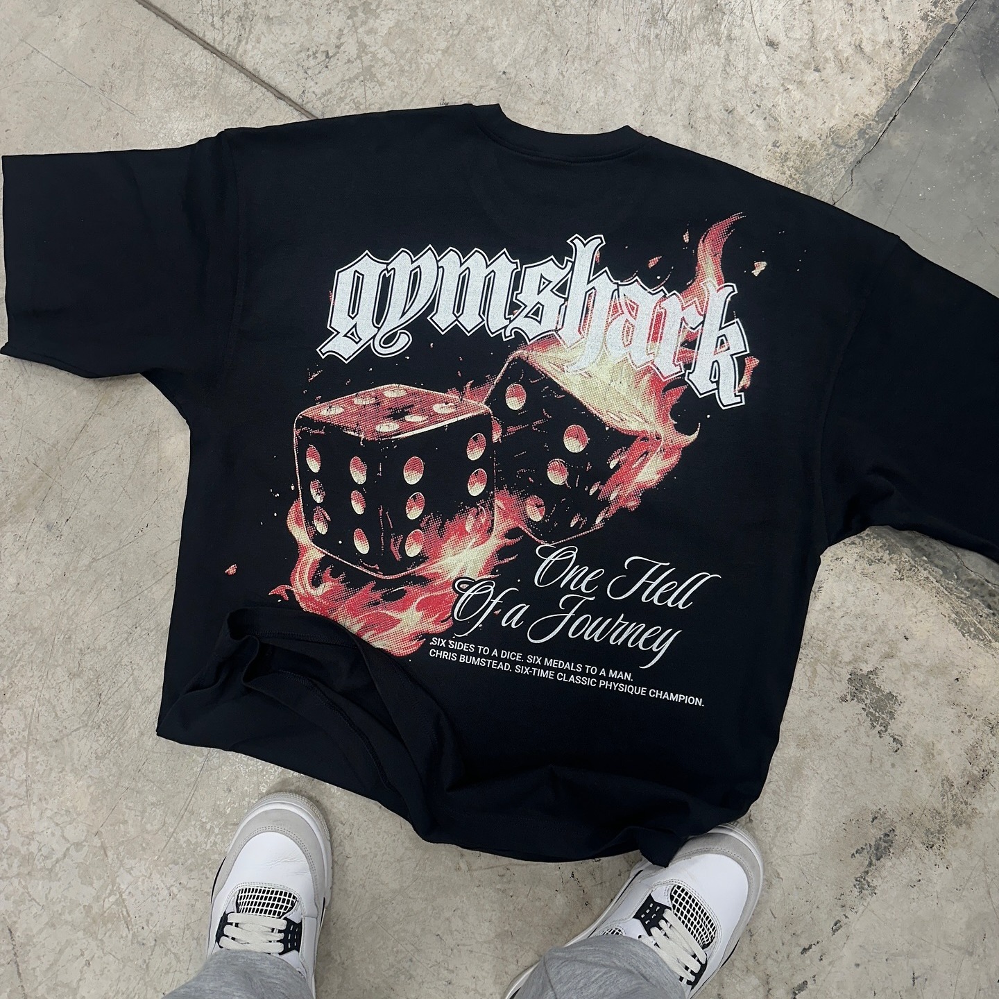 纪念克里斯6连冠骰子 GYMSHARK X BUM 运动宽松垂感纯棉短袖t恤