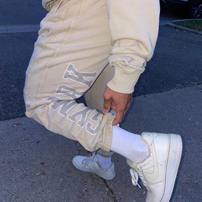 GYMSHARK鲨鱼收腿宽松运动卫裤