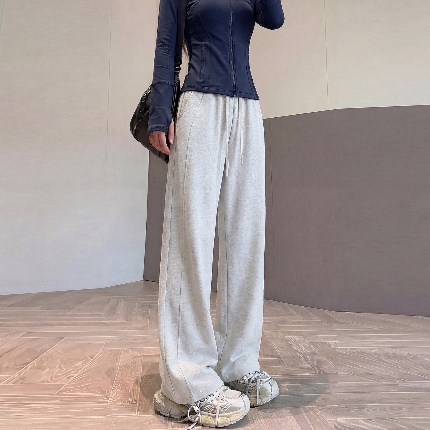 窄版阔腿裤女冬加绒2026新款灰色直筒运动小个子春秋季休闲卫裤子