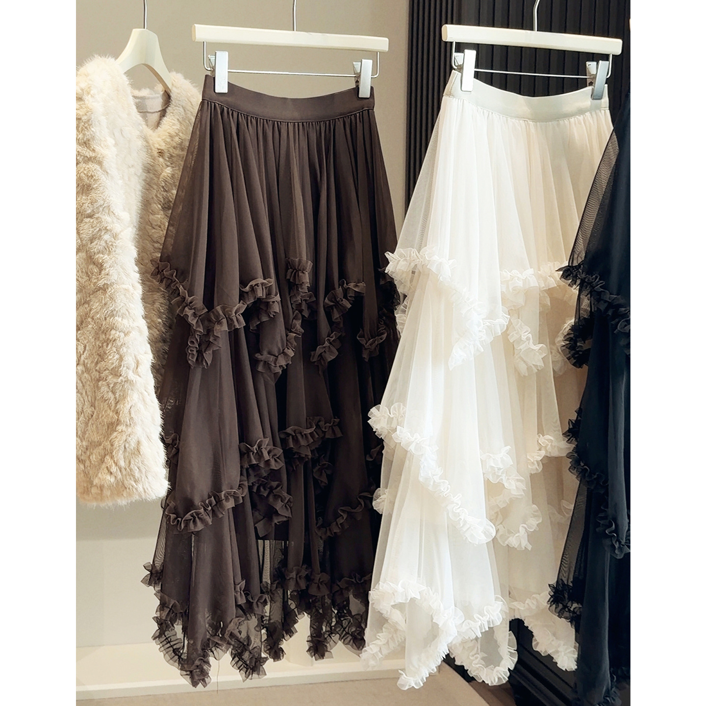 设计感不规则木耳边拼接加绒网纱半身裙女秋冬新款蓬蓬A字蛋糕裙