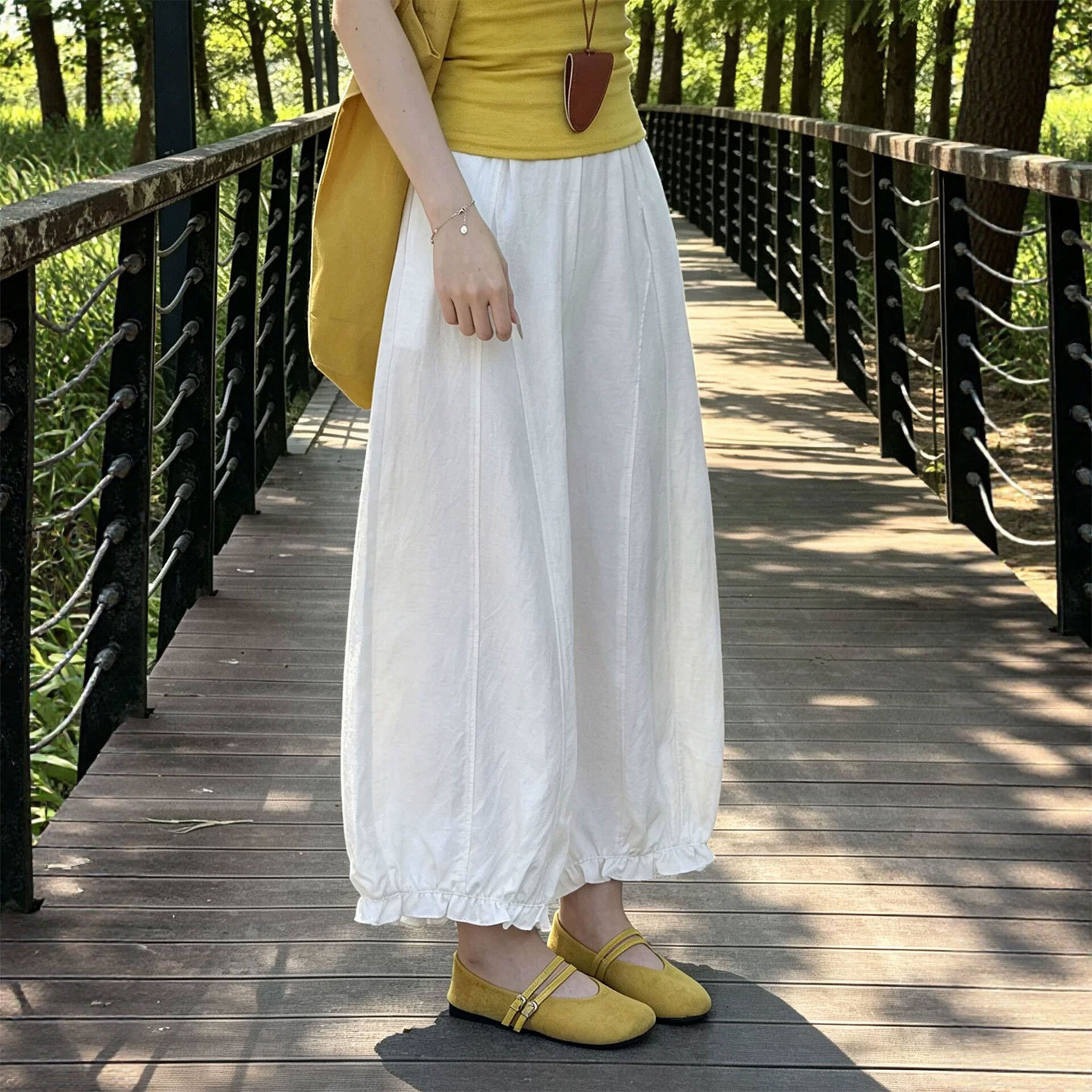 白色速干花苞灯笼裤女夏季2026新款宽松慵懒风显瘦九分气球阔腿裤