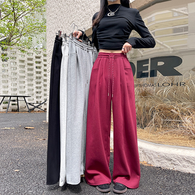 红色卫裤女秋冬季2025新款加绒直筒阔腿裤宽松休闲小个子运动裤子