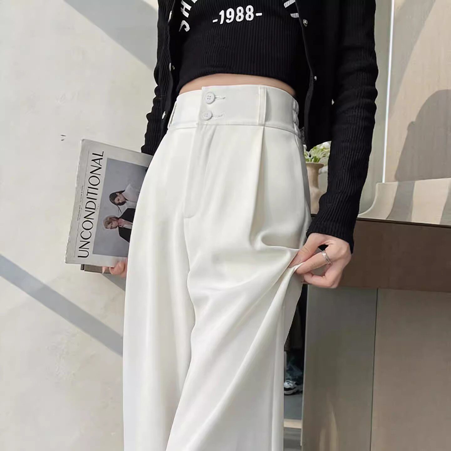 白色西装裤女2026新款春季高级感垂感宽松休闲小个子直筒阔腿裤子