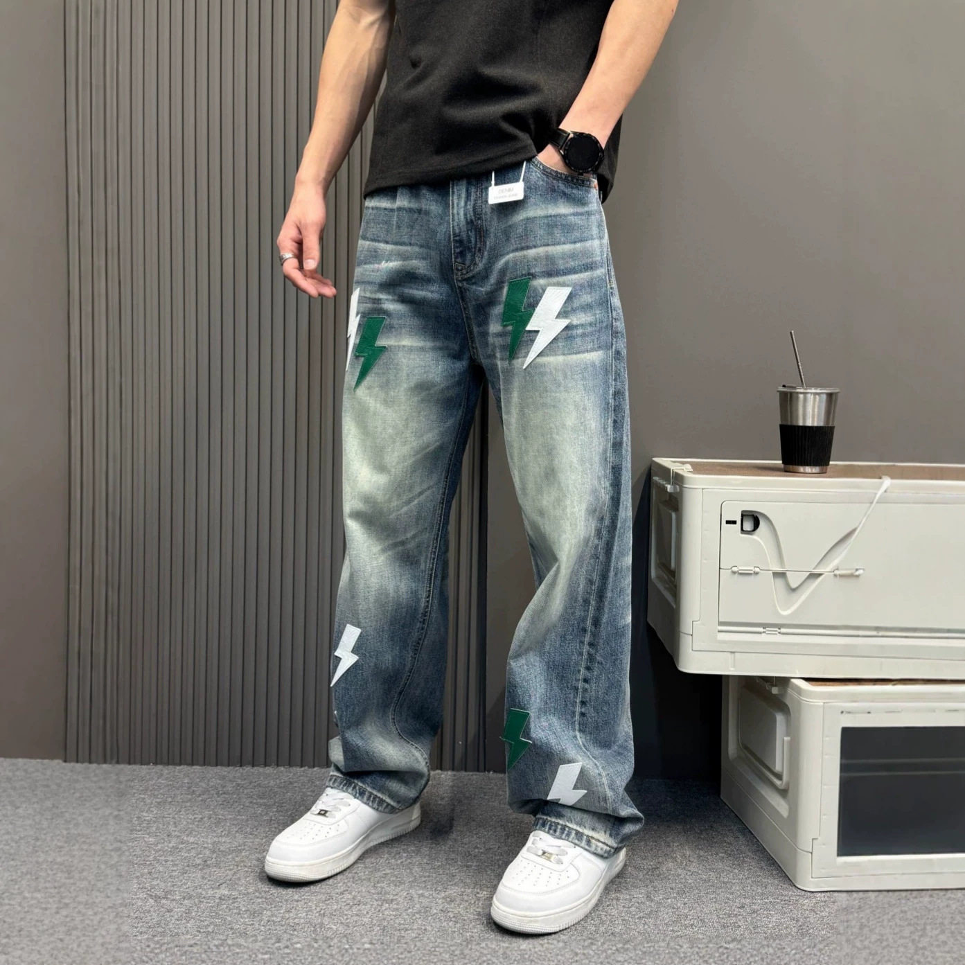vibe 风做旧水洗牛仔裤男 撞色闪电刺绣宽松阔腿直筒垂感拖地长裤