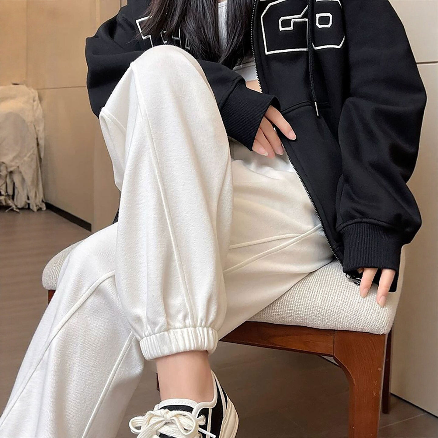 白色运动裤女裤子秋季2026新款九分哈伦裤休闲小个子宽松束脚卫裤