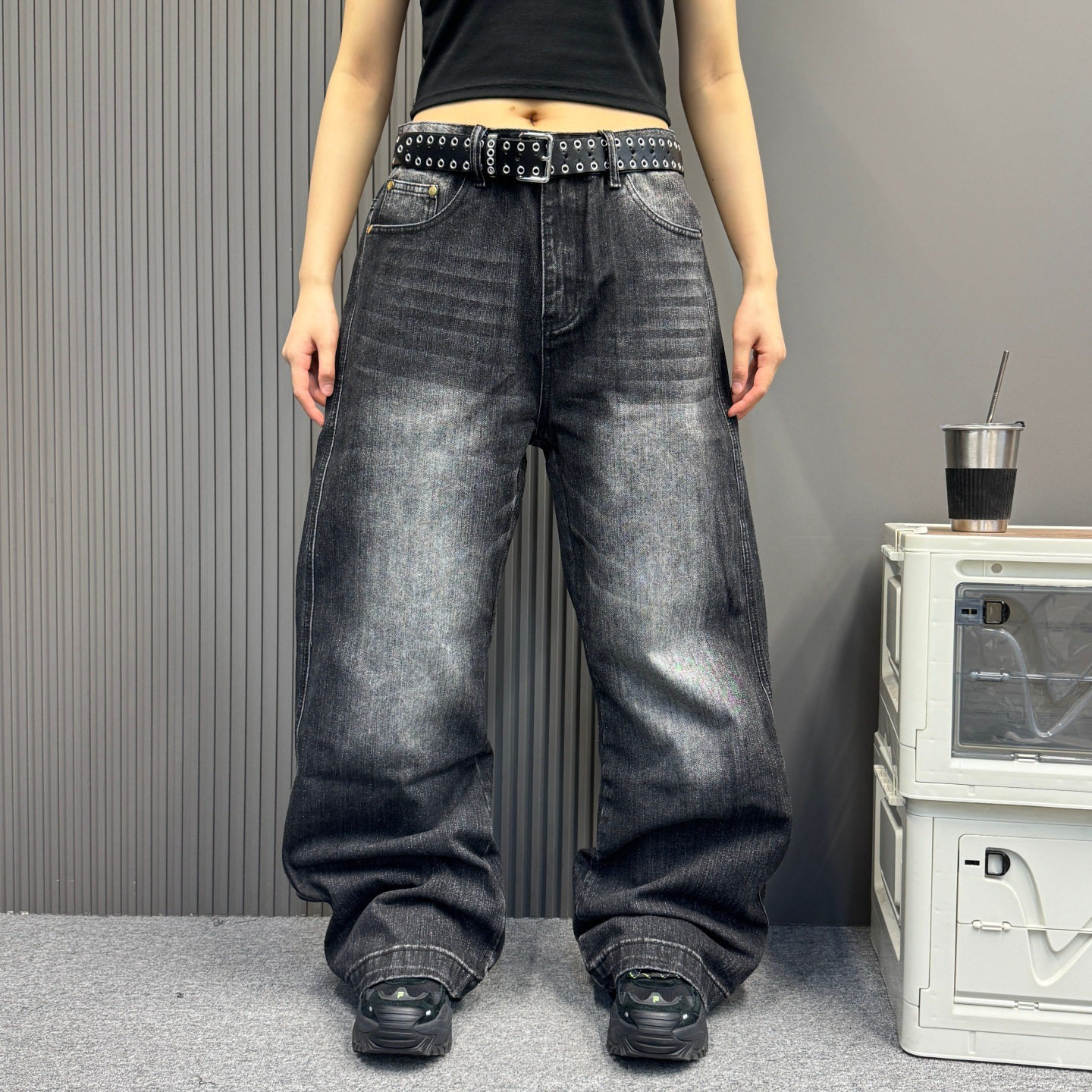 美式高街纹理感磨白直筒牛仔裤  男女2026黑色潮牌宽松长裤情侣款