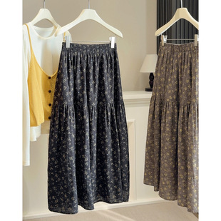 森系碎花半身裙女春秋季新款复古松紧腰百搭氛围感显瘦A字中长裙