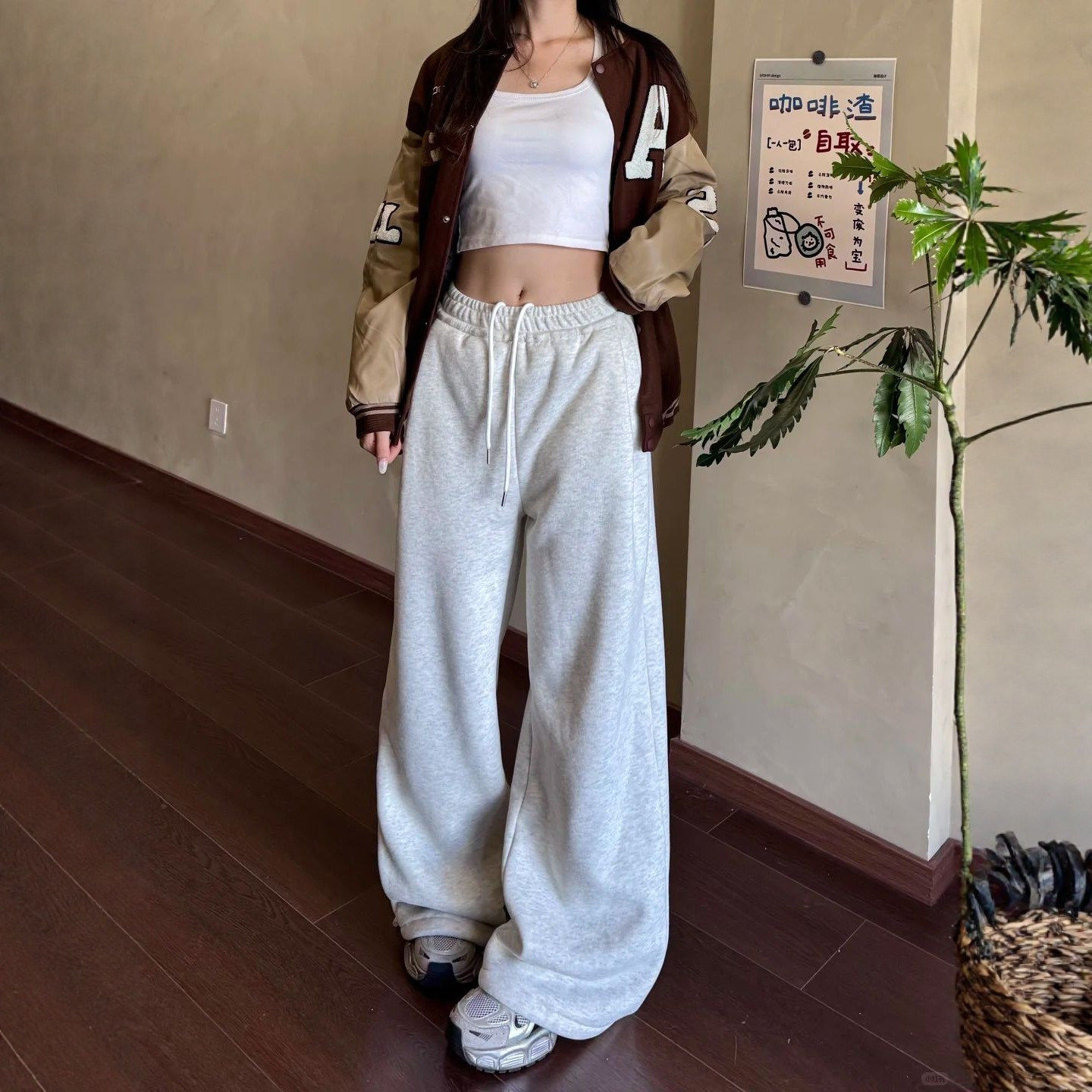 白灰色运动裤女款小个子2026新款春秋直筒休闲卫裤宽松垂感阔腿裤