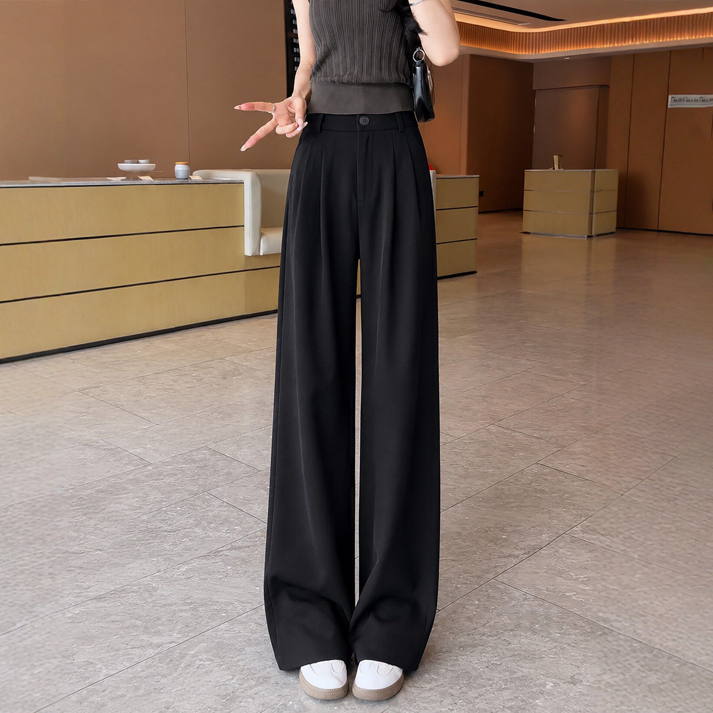黑色冰丝西装裤女夏季薄款2026新款高级感垂感西裤直筒高腰阔腿裤