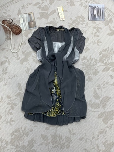 百搭复古收腰荷叶边设计感连衣裙女夏季 新款