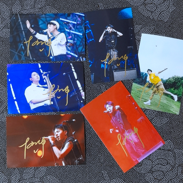 新款迈奇亲笔签名照片海报+相框