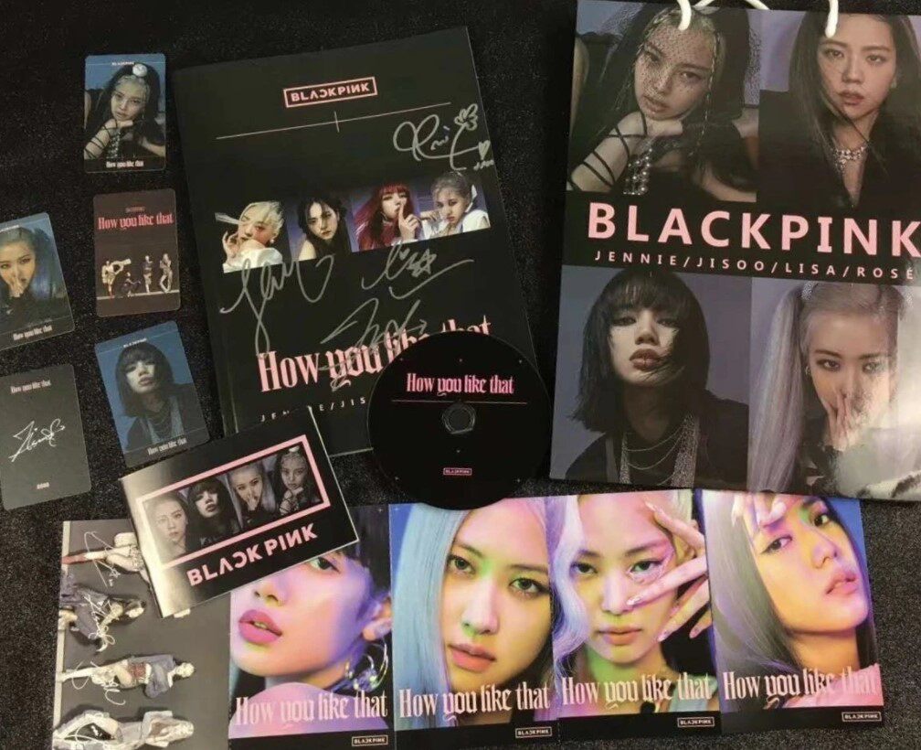 BLACKPINK团签 亲笔签名写真集金智妮lisa金智秀专辑海报