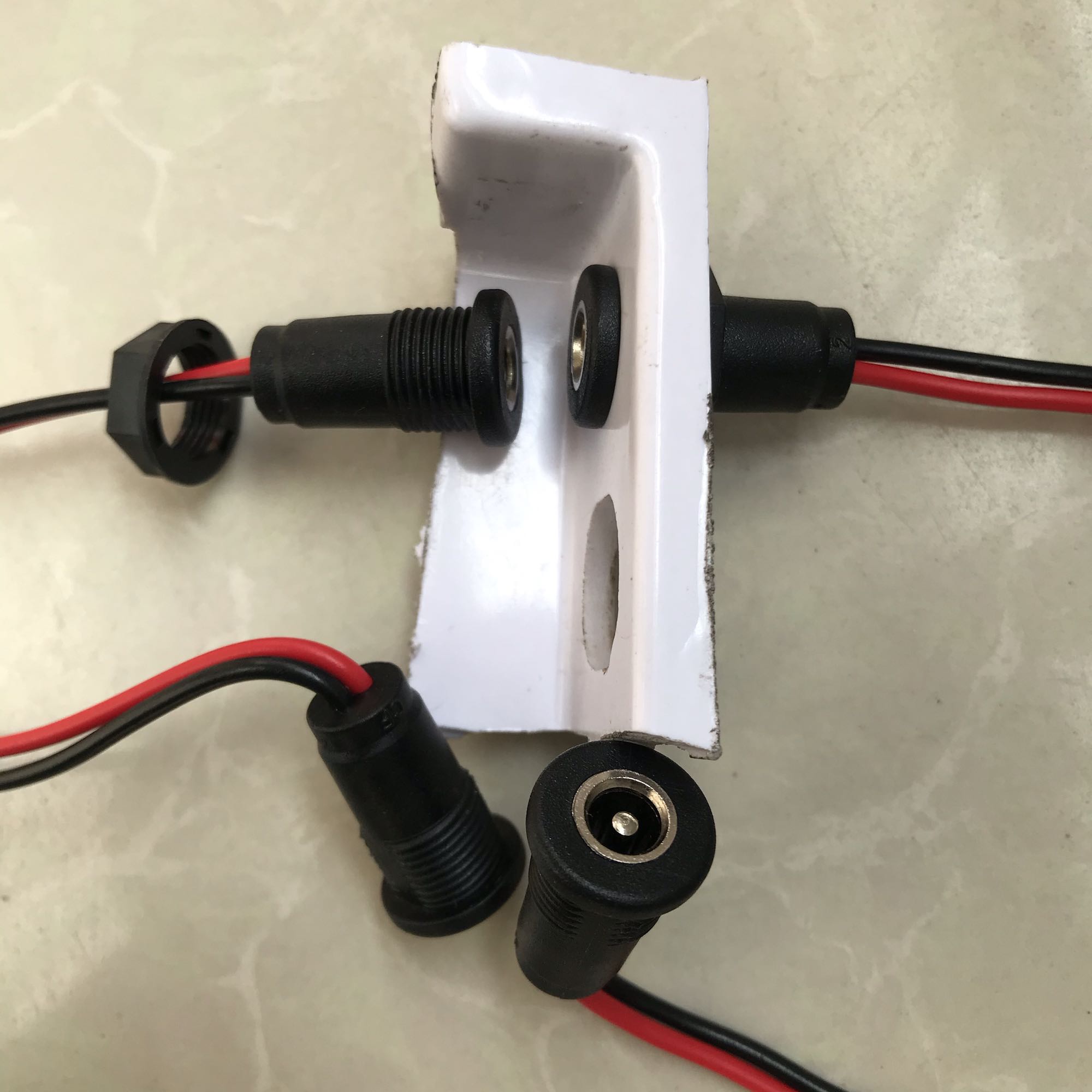 平衡dc直流母座防水插头变压器