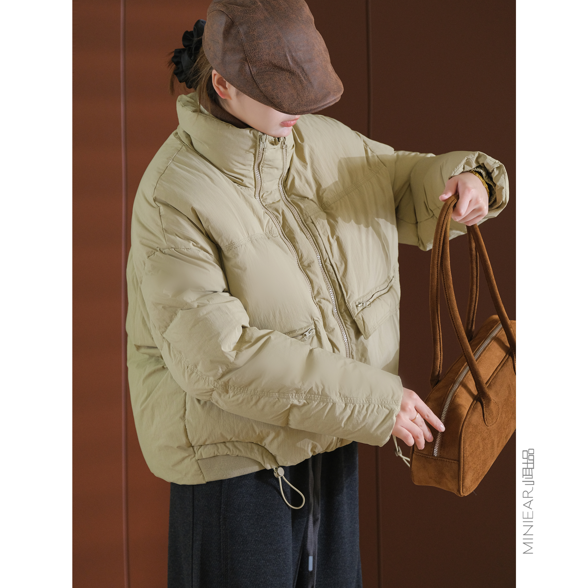 小耳出品简约短款羽绒服