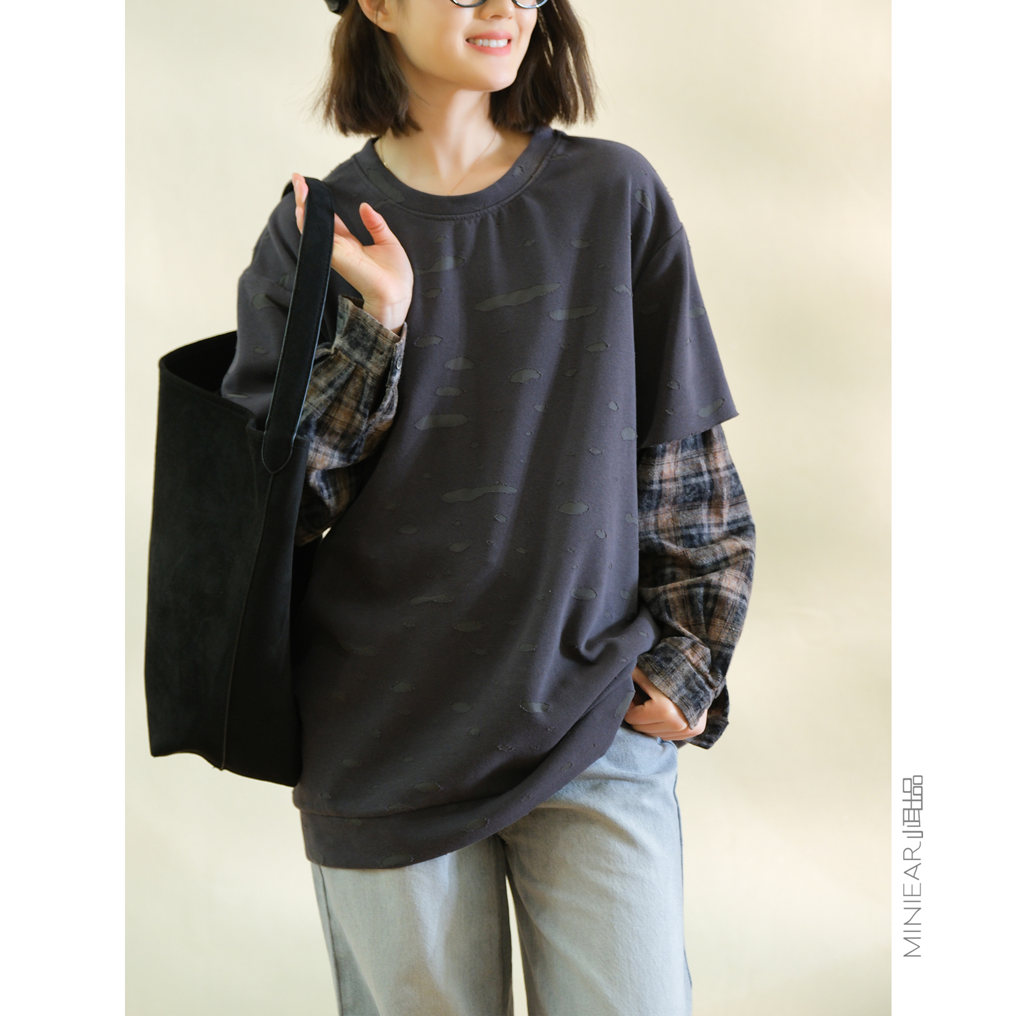 小耳出品棉混纺破洞假两件T恤