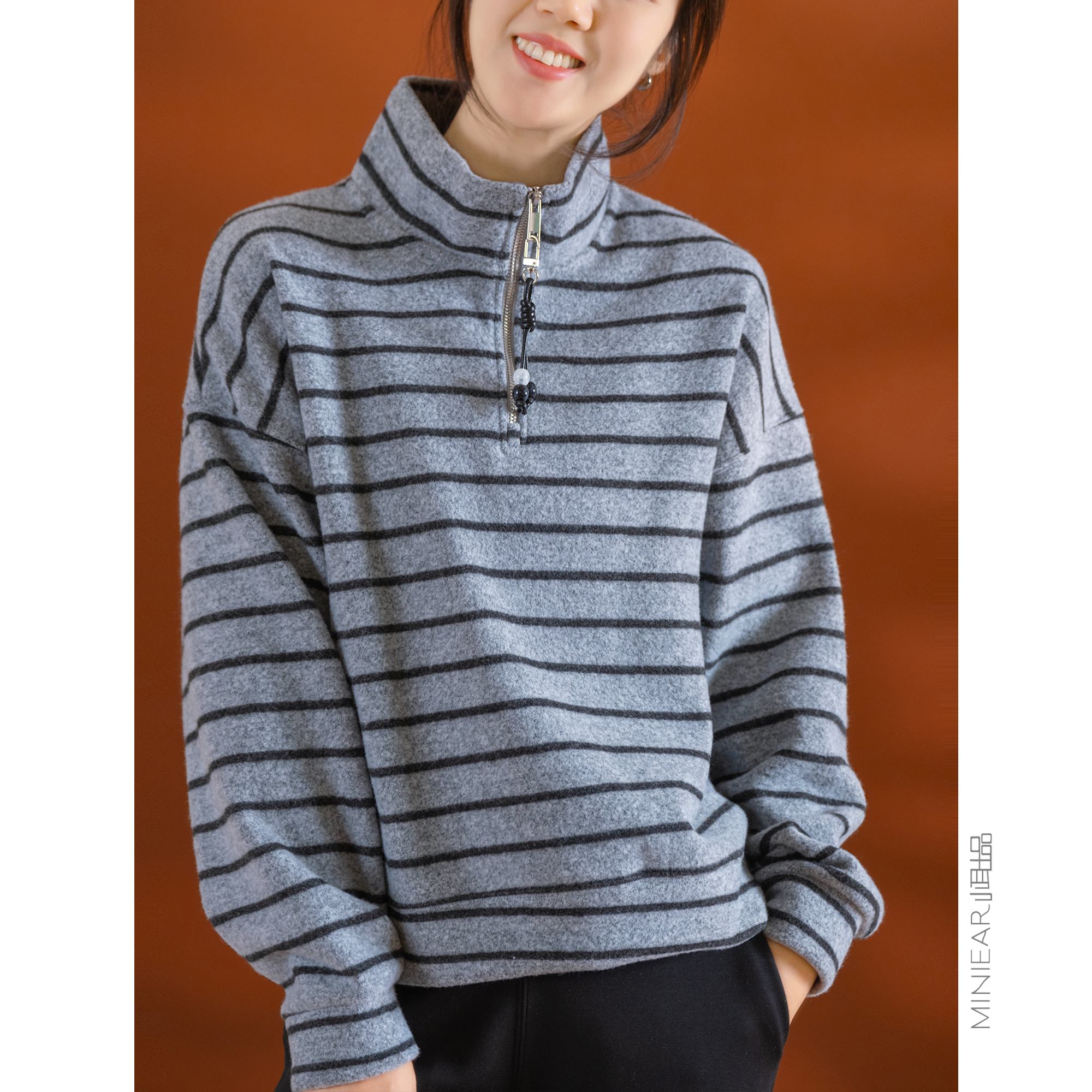 小耳出品半拉链立领条纹卫衣上衣
