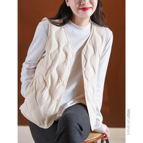 70绵羊毛填充显瘦保暖暗扣马甲女