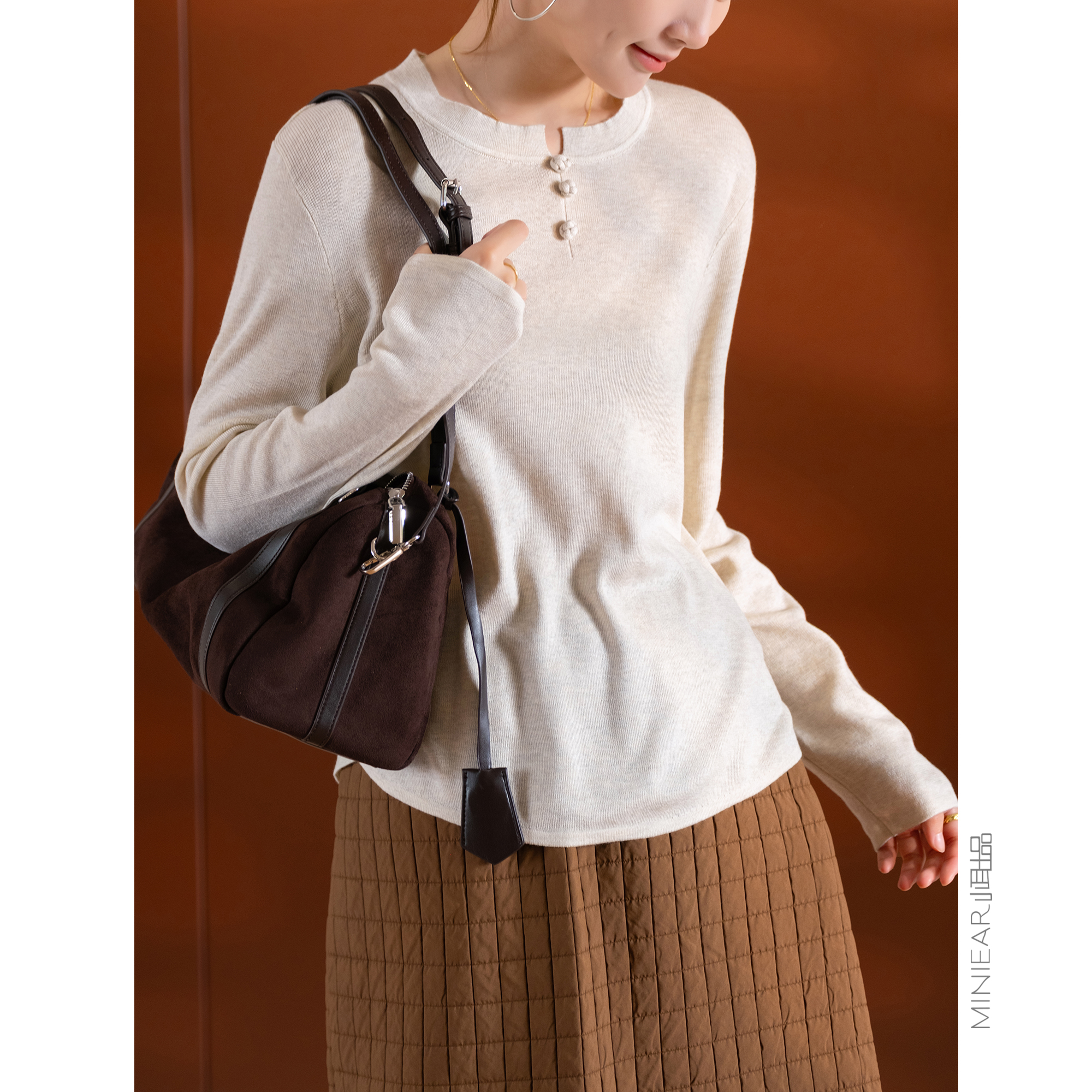 小耳出品喊绵羊毛盘扣针织毛衣