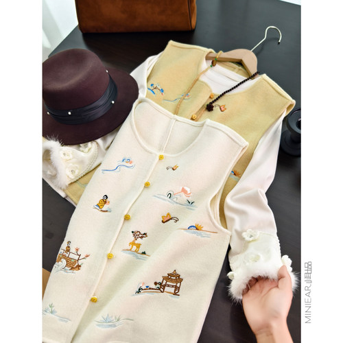 加厚保暖双面呢国风刺绣马甲