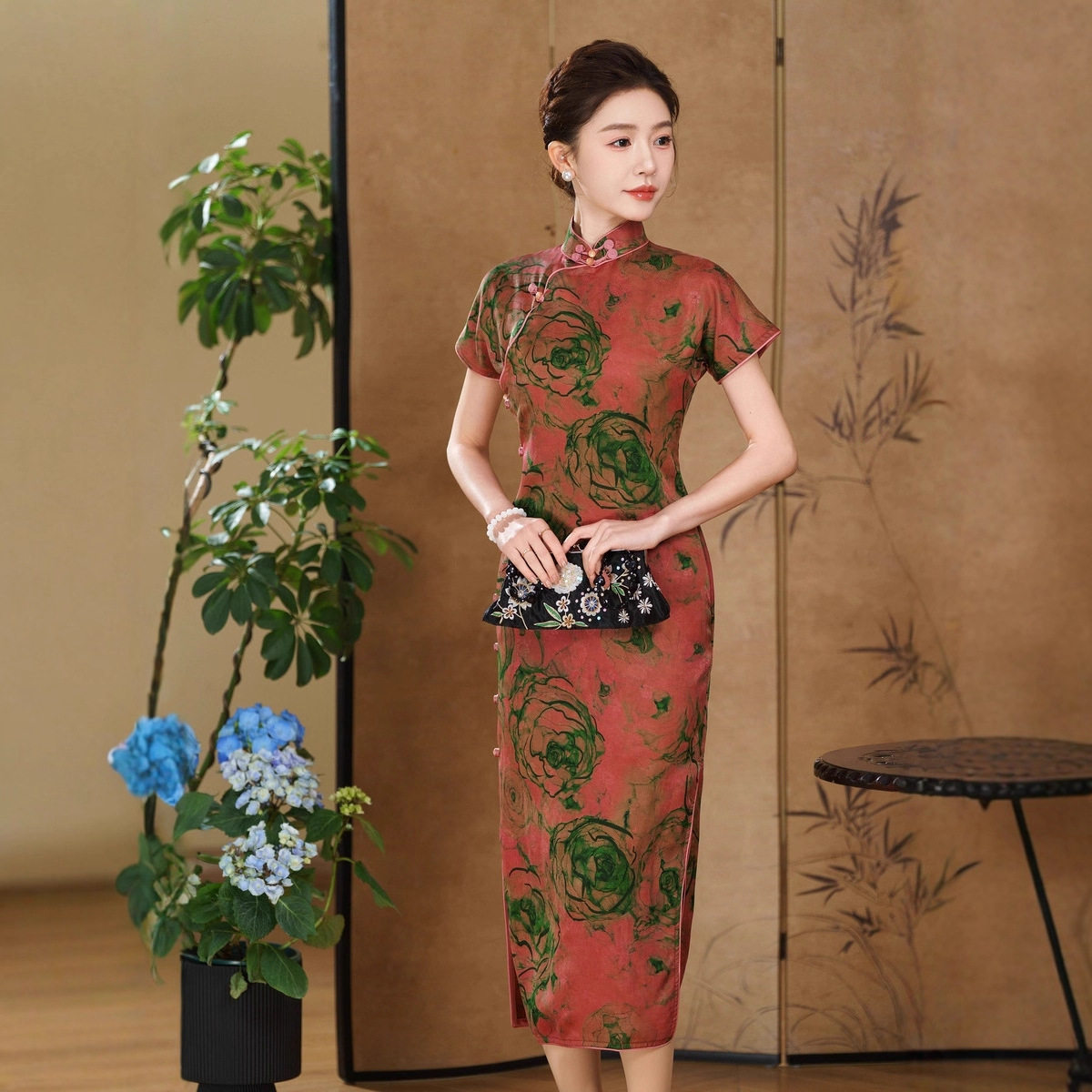 2025夏新中式复古花色旗袍真丝旗袍改良修身连衣裙女桑蚕丝