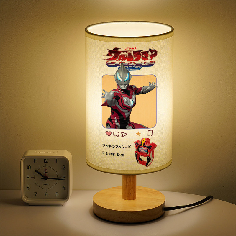 奥特曼小夜灯学生儿童卧室床头灯日系男孩可爱卡通LED温馨小台灯